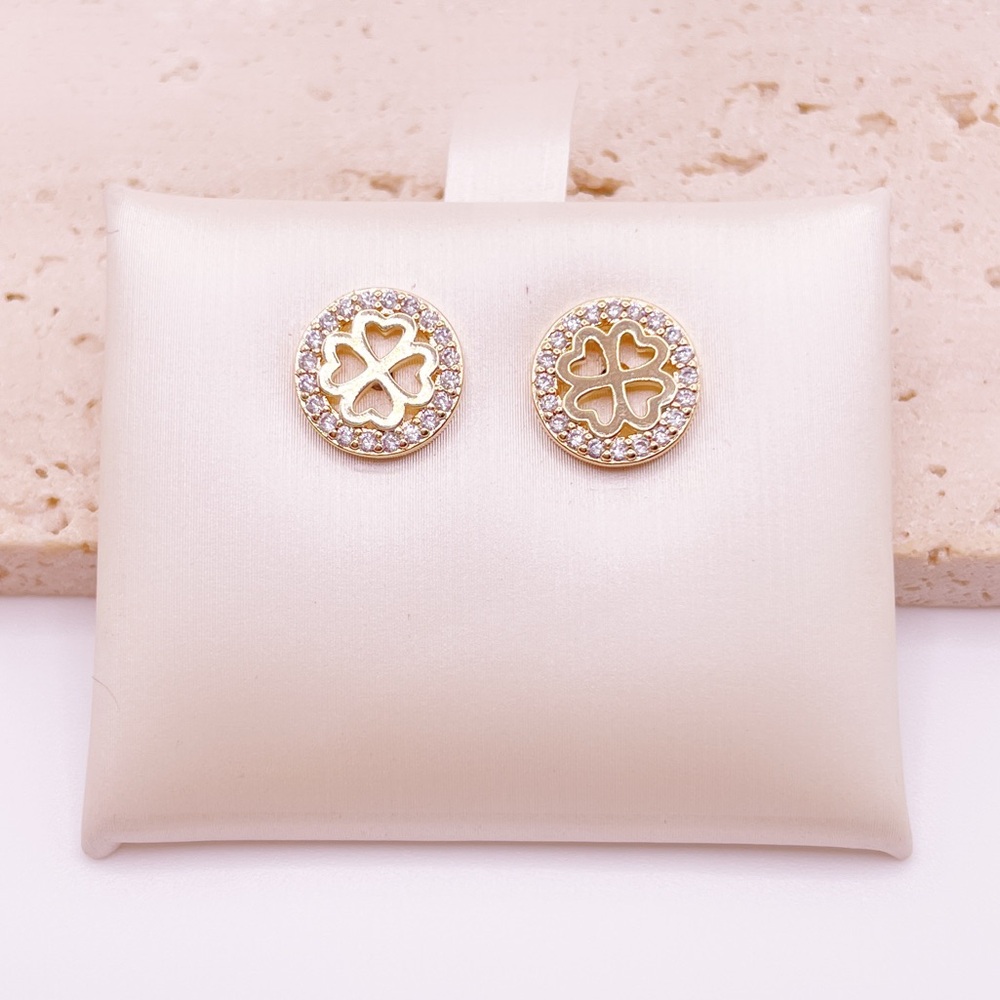Gold Clover Stud Earrings
